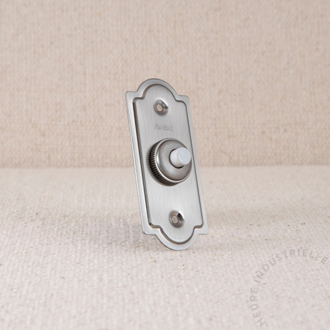 Bouton poussoir avec plaque nickel satiné