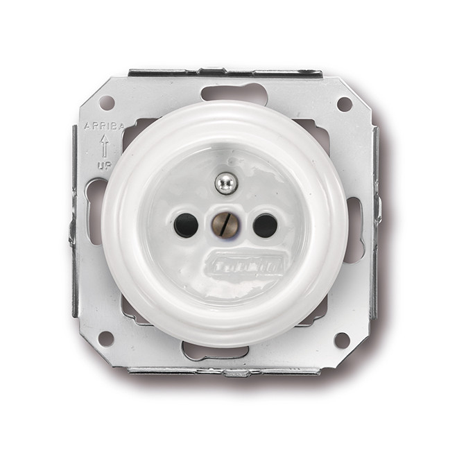 Prise 2P+T porcelaine blanche