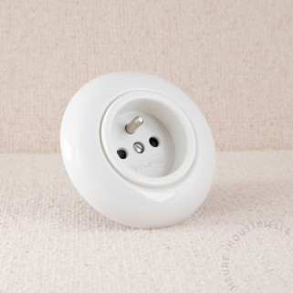 Prise courant 2P+T simple THPG porc. blanche