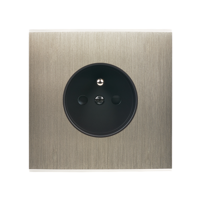 Façade Confidence Laiton Acier Simple Prise courant. Façade magnétiqu