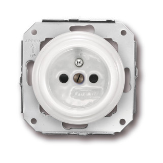 Prise 2P+T porcelaine blanche