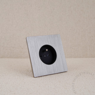 Prise de courant M de MODELEC