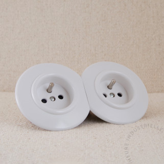 Prise courant 2P+T double THPG Duroplast blanc rond
