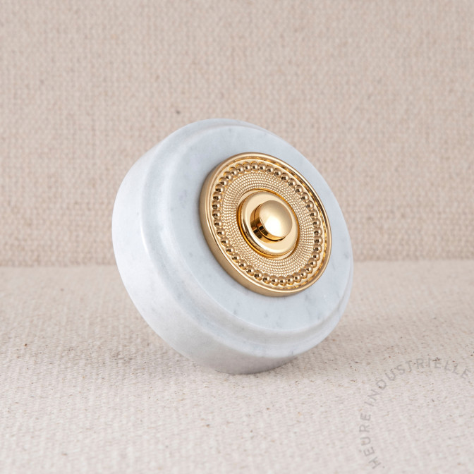 MARBRE BLANC ROND 75X20mm BOUTON ET COLLERETTE PERLEE OR